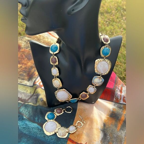 Vintage Inspired Multi-Stone Necklace Bracelet Set - Picture 12 of 14